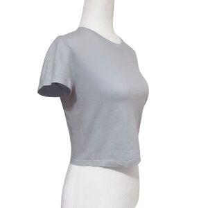 🍀3 for 35- Aritzia/Sunday Best 100% Cotton Cropped Tee